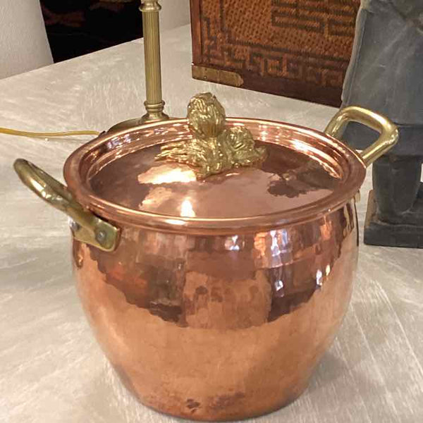 Williams Sonoma Hammered Copper Pot w/Artichoke Lid