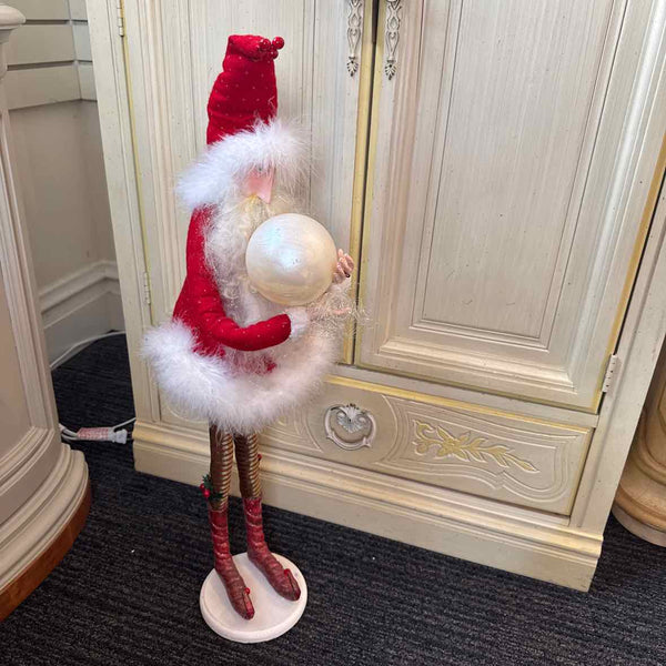 Skinny Santa w/Snowball