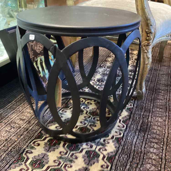 Black Metal Round Table