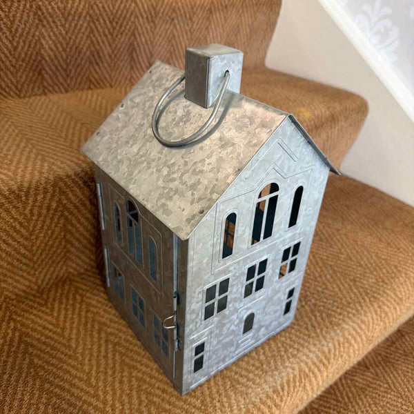 Metal House (Decorative)
