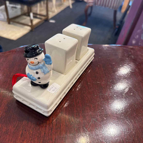 Nora Fleming Snowmen Salt And Pepper Shakers
