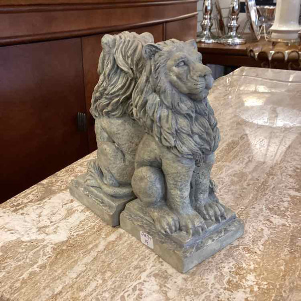 Lion Toscano Resin  Bookends