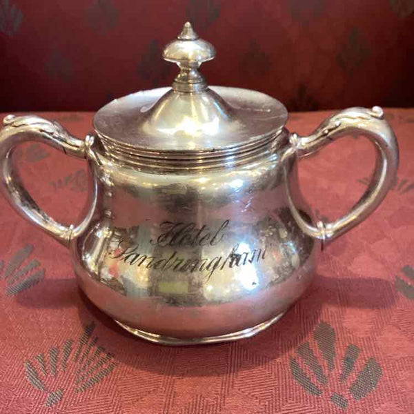 Hotel Sandrungham Sugar/Creamer