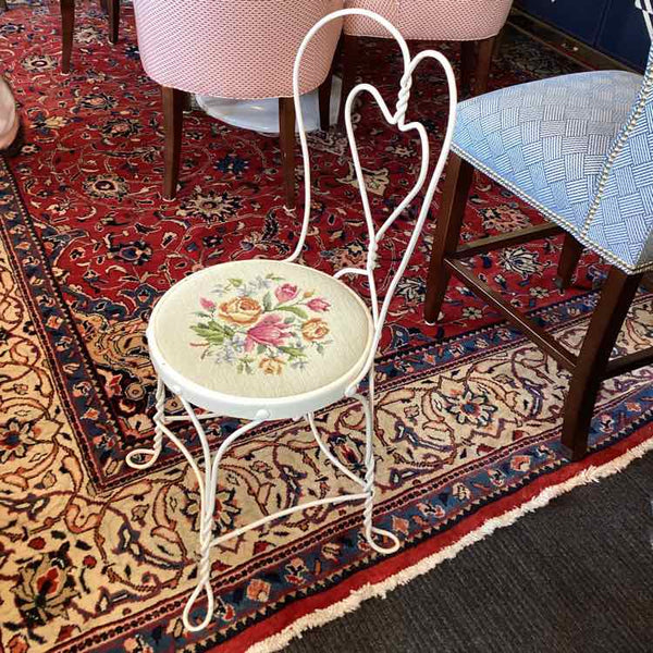 Heart Back Ice Cream Chair