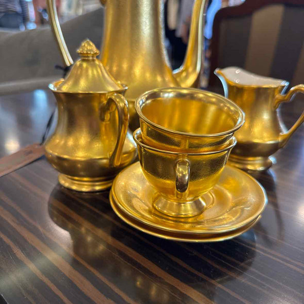 Pickard Gold Rose & Daisy Teaset