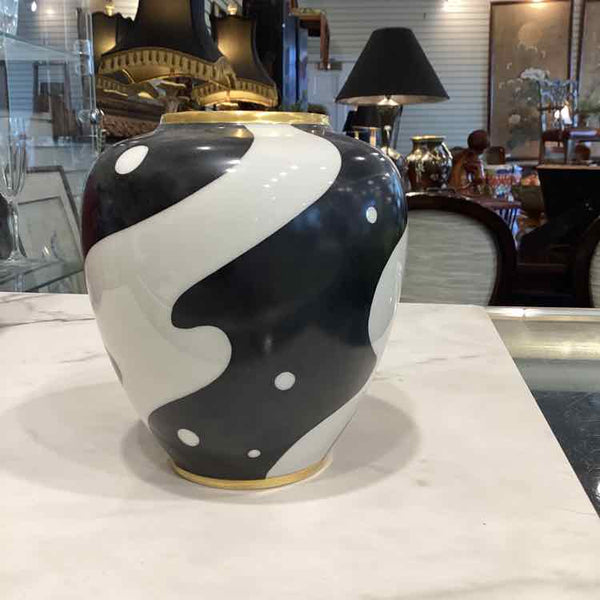 Black & White Plankenhammer Vase