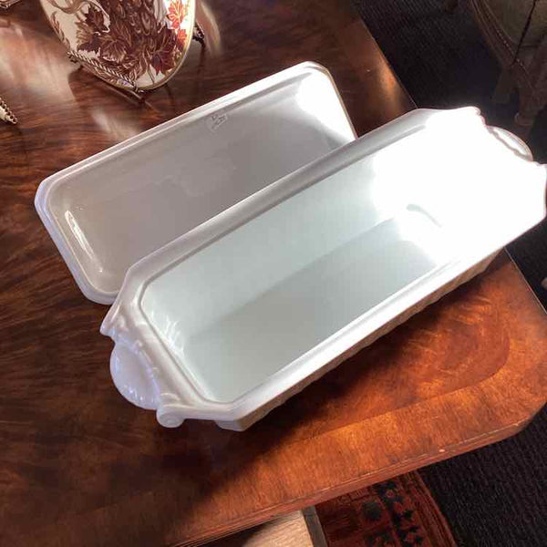 Bernardaud Limoges Louvre Rectangular Baker With Lid