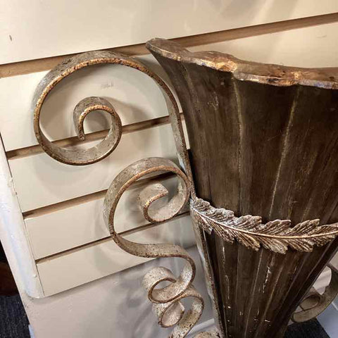 Metal Wall Sconce