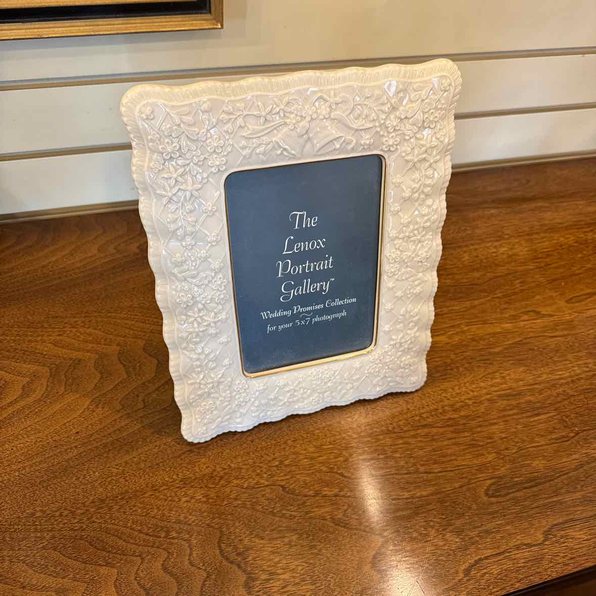 Lenox Frame
