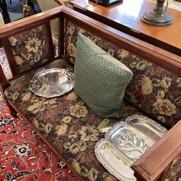 Ornate Turnings Loveseat