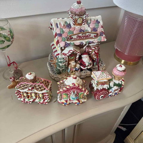 Christmas Train Station Jar
