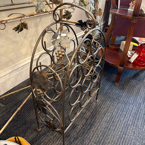 Metal Wine Rack With Grape Design