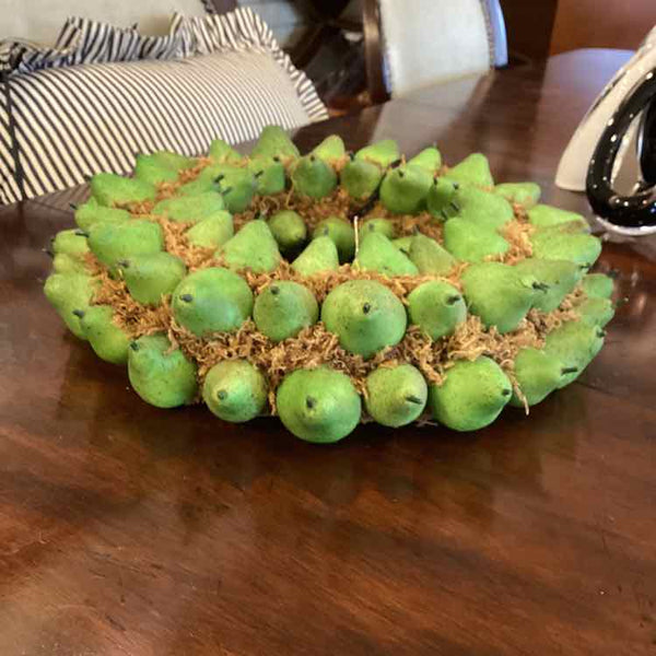 Pear Wreath Candleholder