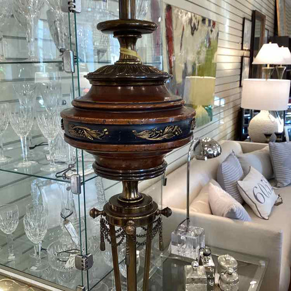 Vintage Stiffel Lamp With Brass Tassels