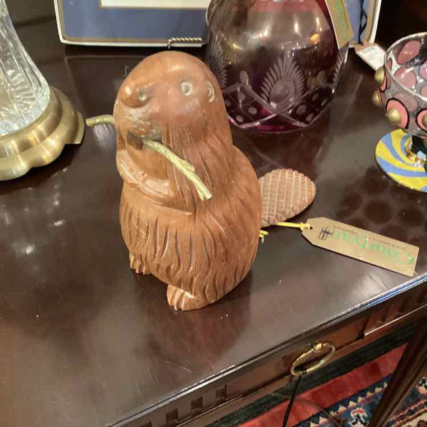 Wood Carved Sarreid Beaver