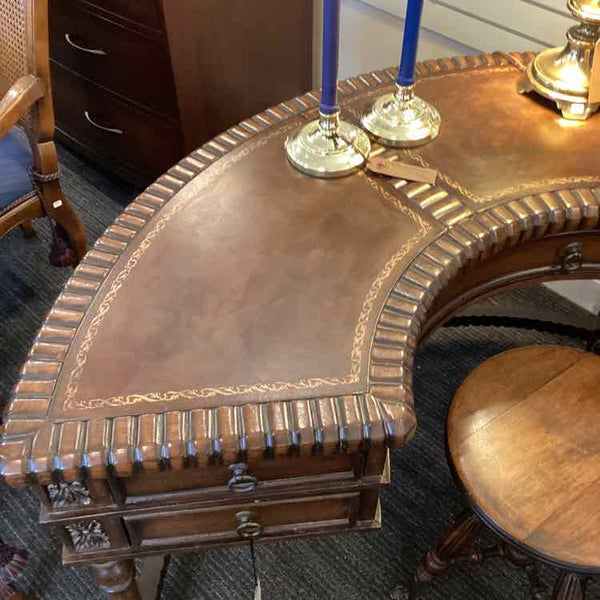 Smithe Horseshoe Desk