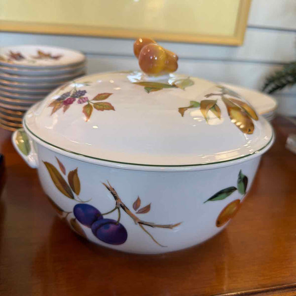 Royal Worcester "Evesham"  Large Covered Casserole