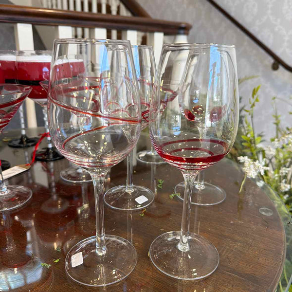4 Decorative Wine Glasses