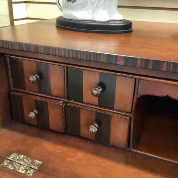 Maison De Kalanik Butler's Chest