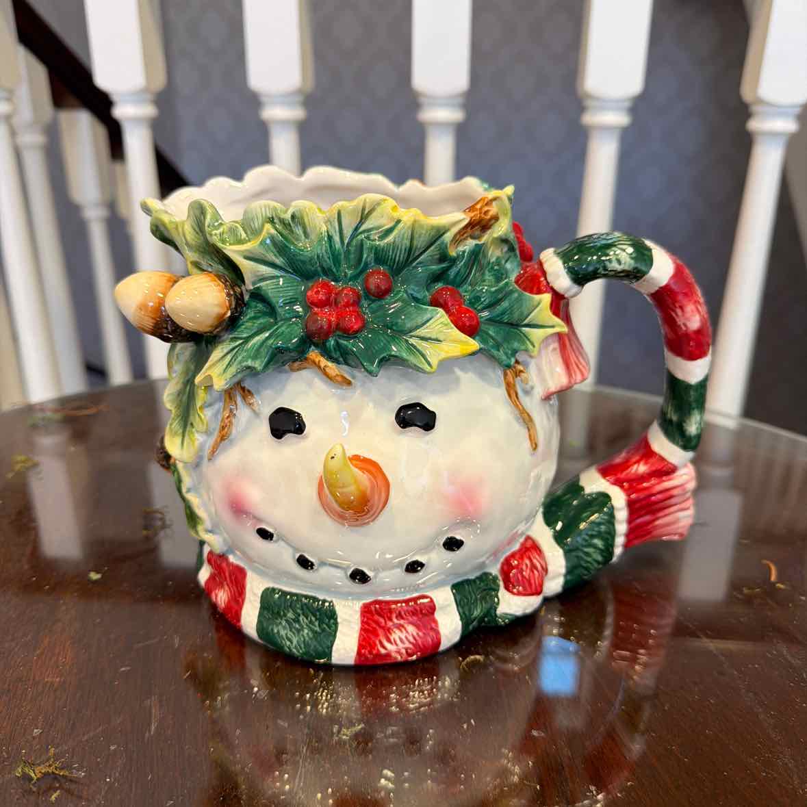 Snowman Pitcher