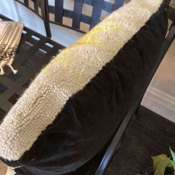 Sunflower Hook Wool Pillow