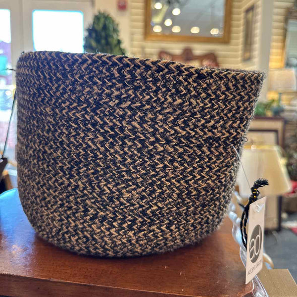 Black/Beige Woven Basket