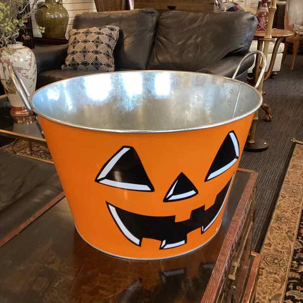 Large Pumpkin Bucket