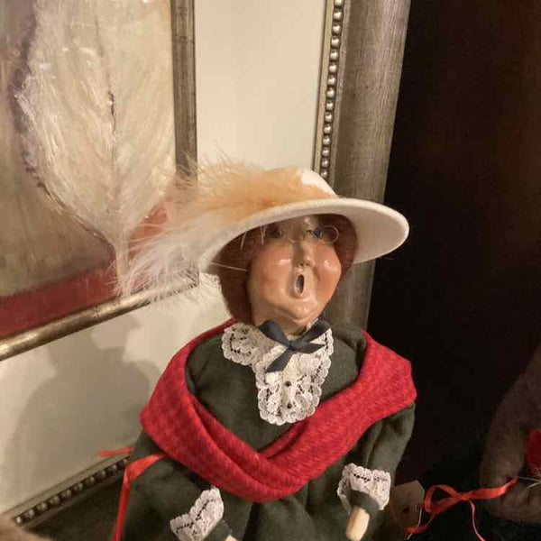 Byer's Choice Woman Caroler with Scarf