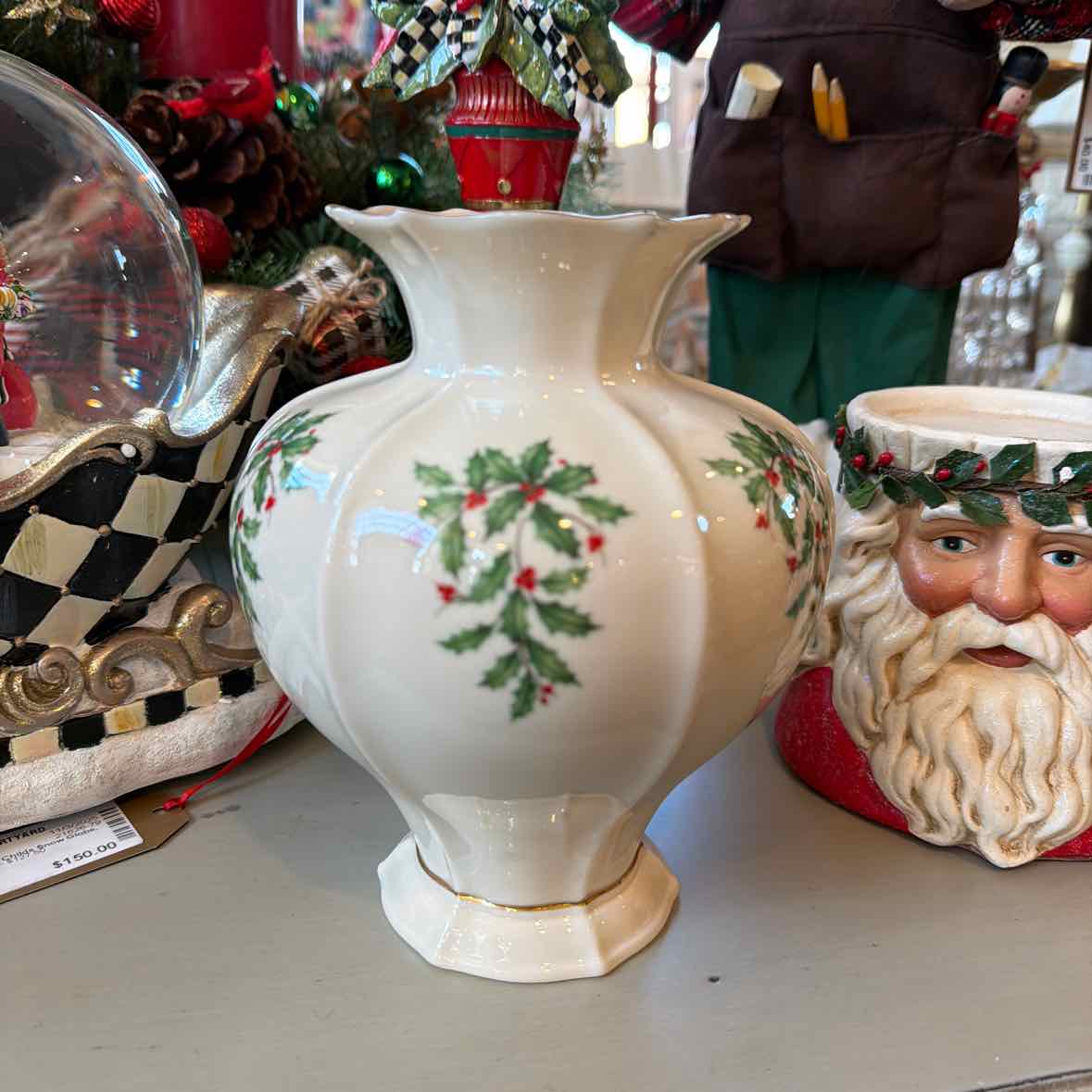 Lenox Vase/ Holly