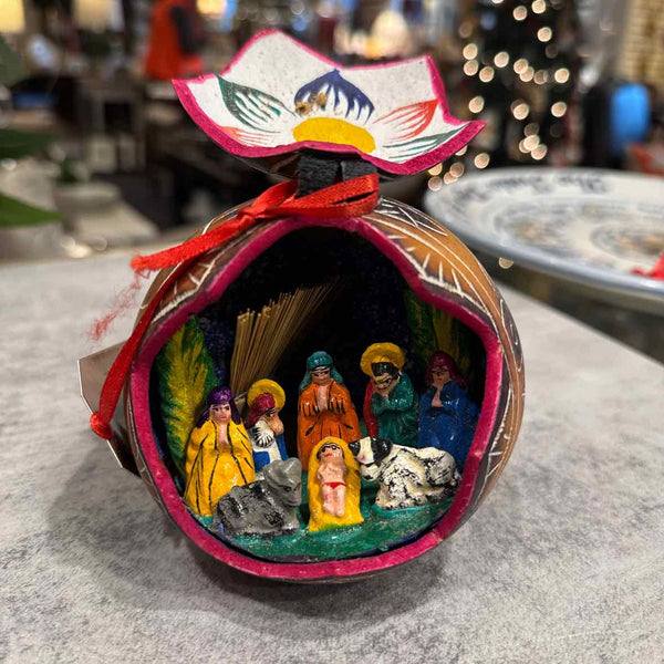 Peruvian Folk Art Gourd