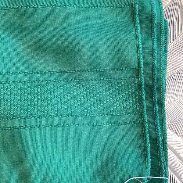 8 Green Napkins