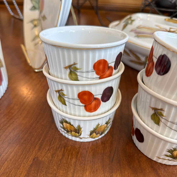 Royal Worcester "Evesham"  Set of 6 Ramekins