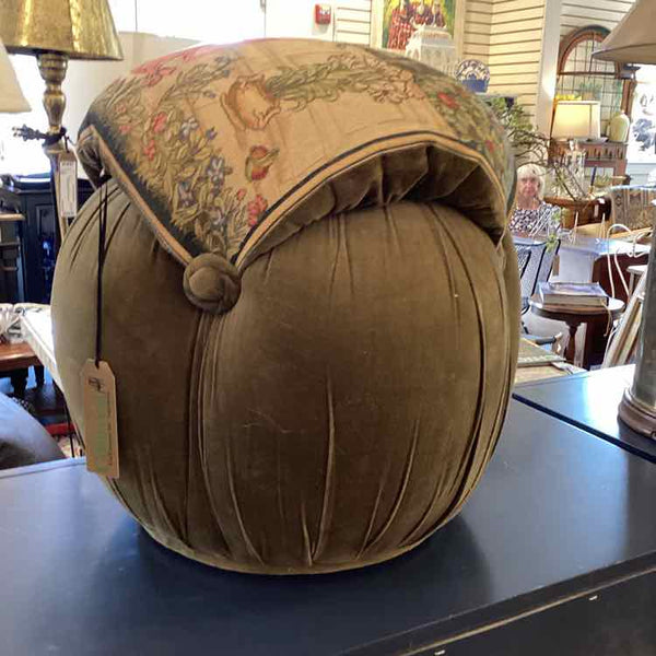 Pouf Tapestry Ottoman
