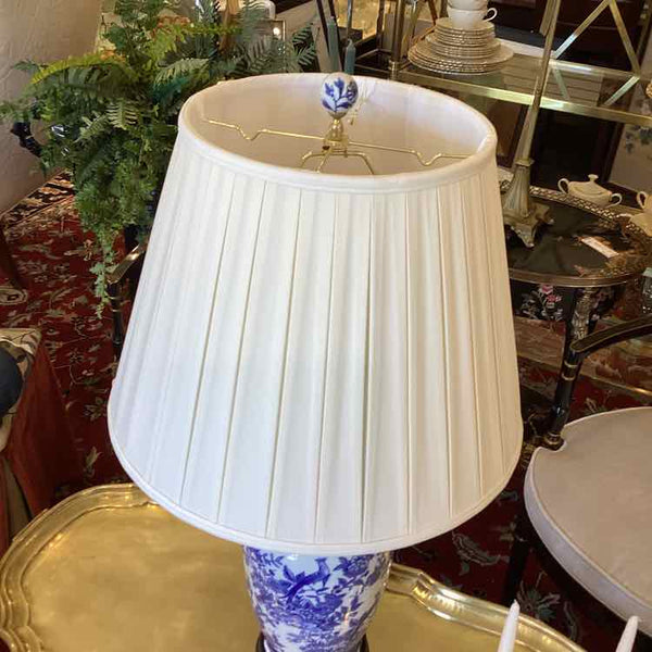 Scully & Scully Blue And White Lamp