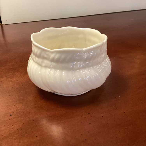 Belleek Ribbon Sugar Bowl