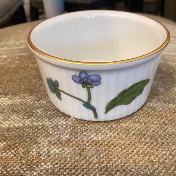 Vintage 4 Ramekins Royal Westchester