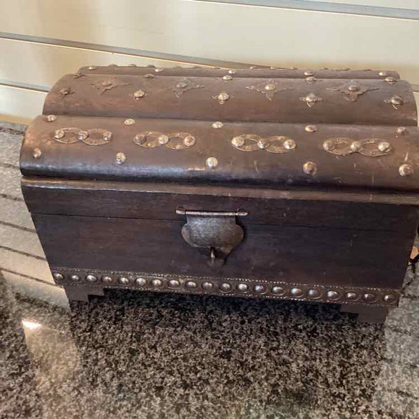 Vintage Chest