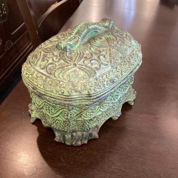Chalkware Trinket Box