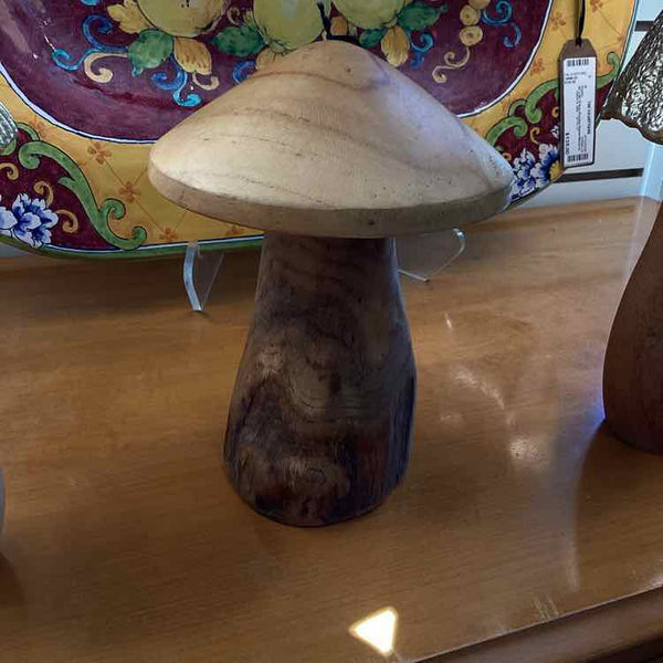 Teak Mushroom