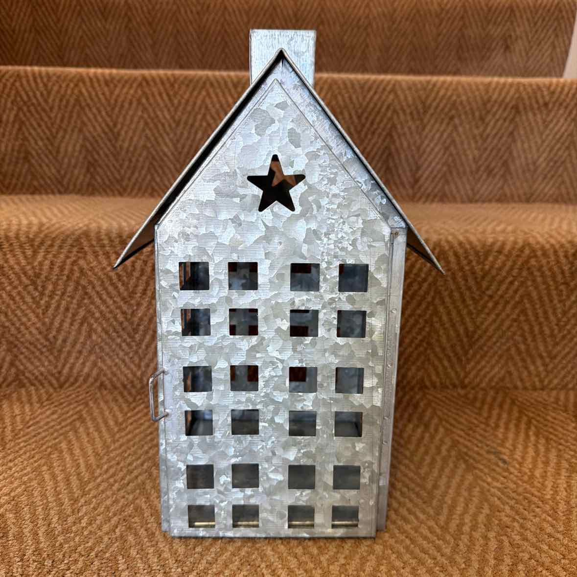 Metal House (Decorative)