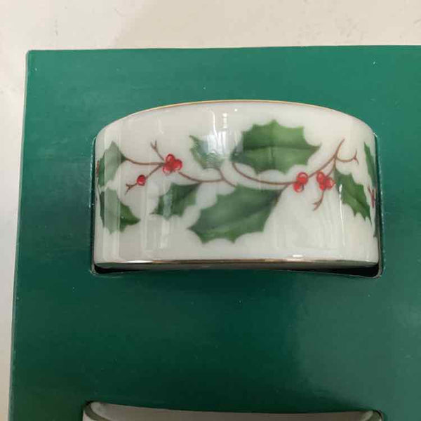 4 Lenox Napkin Rings