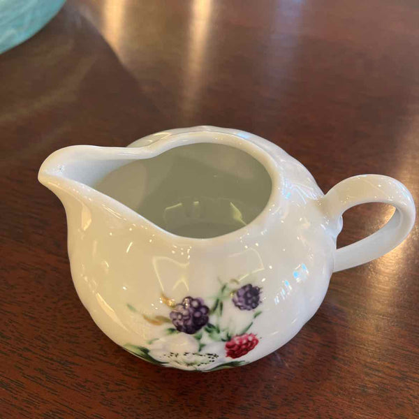 Porcelain Creamer