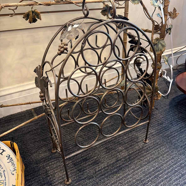Metal Wine Rack With Grape Design