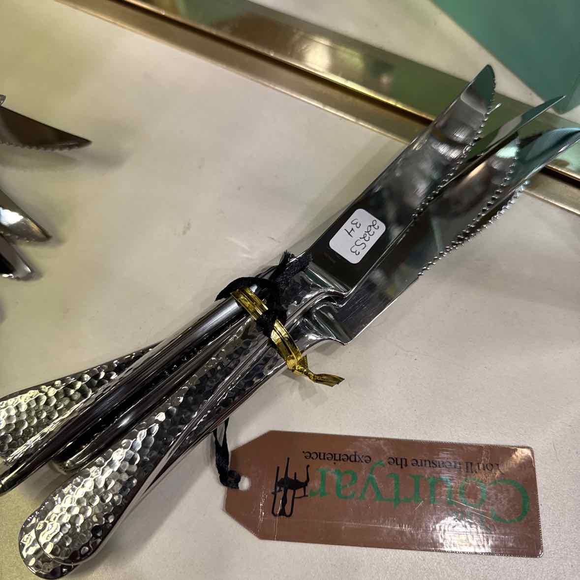 6 Hammered Pattern Steak Knives - Stainless Steel