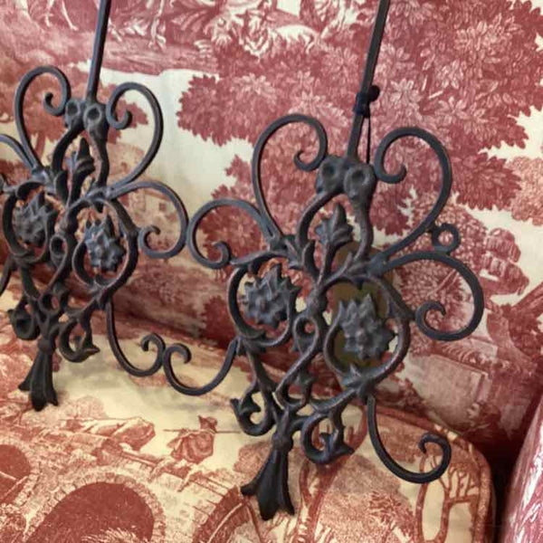 Set of 3 Metal Wire Hooks