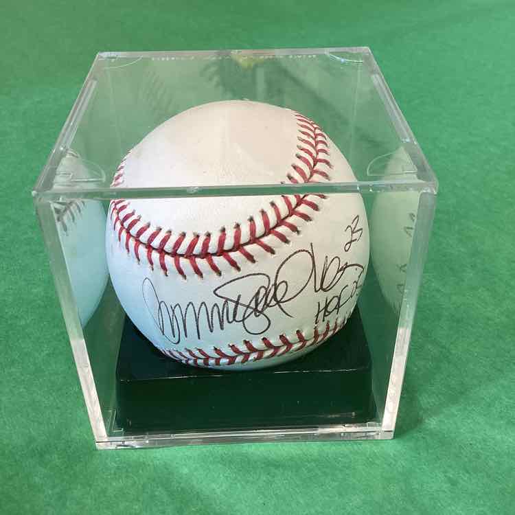 Signed Ryne Sandberg Baseball