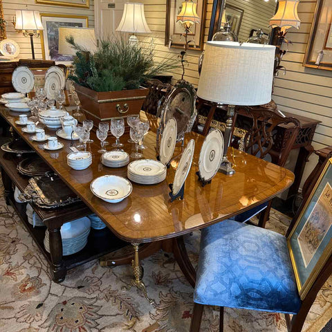 Council Craftsman Double Pedestal Dining Room Set