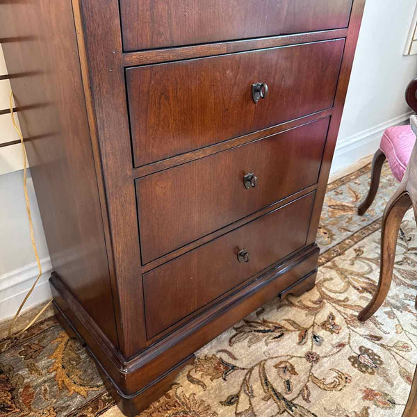 Narrow Dresser