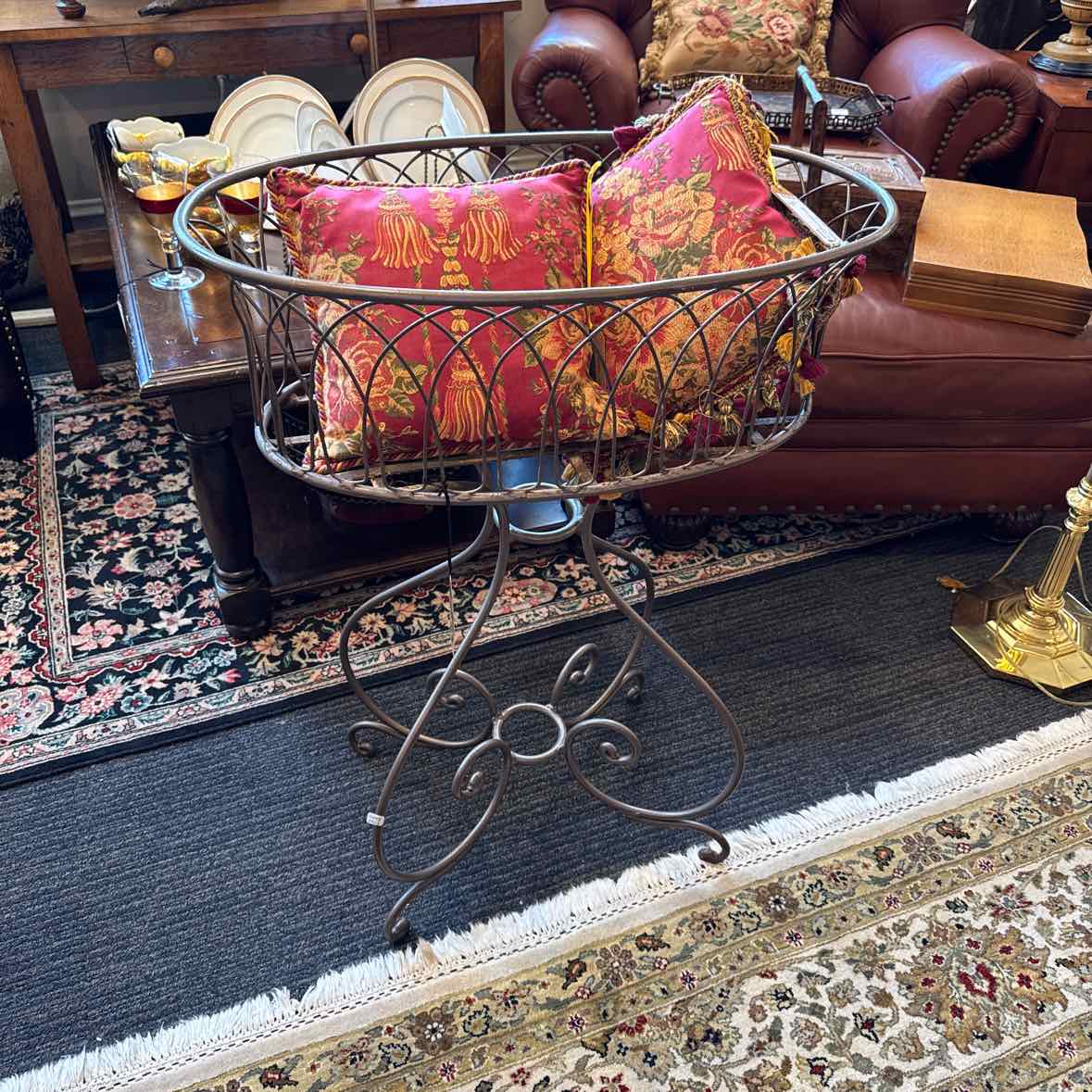 Iron Oval Planter Stand