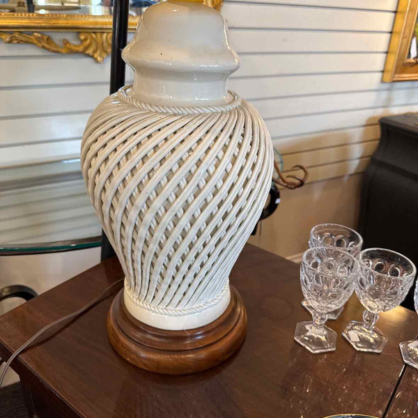 White Woven Ceramic Lamp